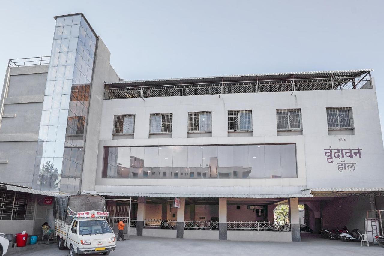 Oyo Flagship 70264 Hotel Vrindavan Mangvadi Bagian luar foto
