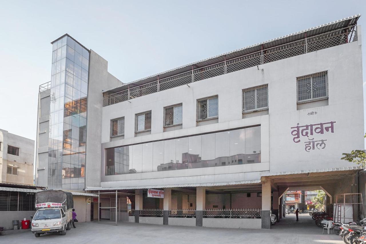 Oyo Flagship 70264 Hotel Vrindavan Mangvadi Bagian luar foto
